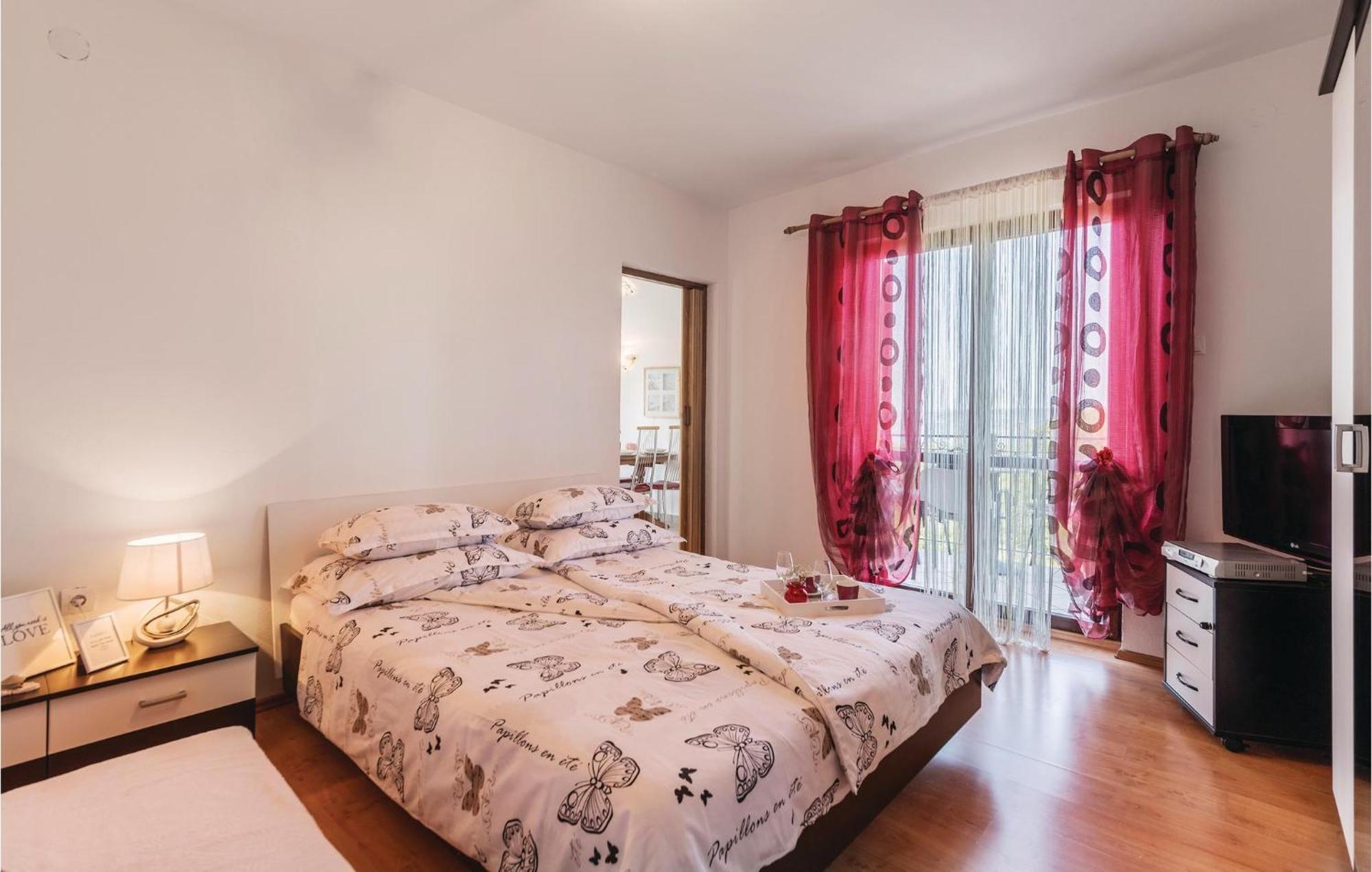 Pet Friendly Apartment In Koromacno With Wifi Esterno foto